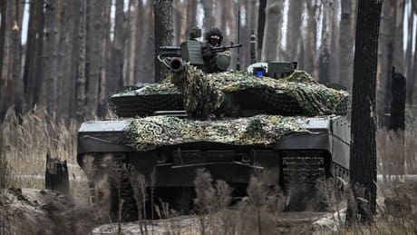 liveticker-ukraine-konflikt:-russische-panzer-vernichten-ukrainische-positionen-in-ugledar