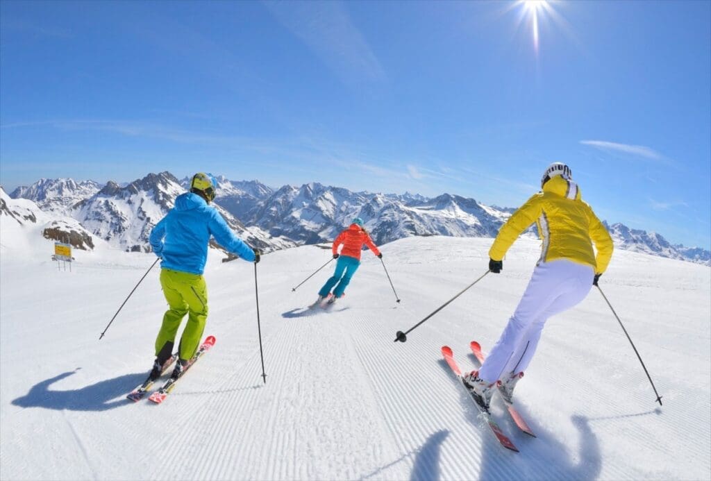 winterwunder-in-den-alpen:-skisaison-in-kaernten-beginnt-zu-rollen