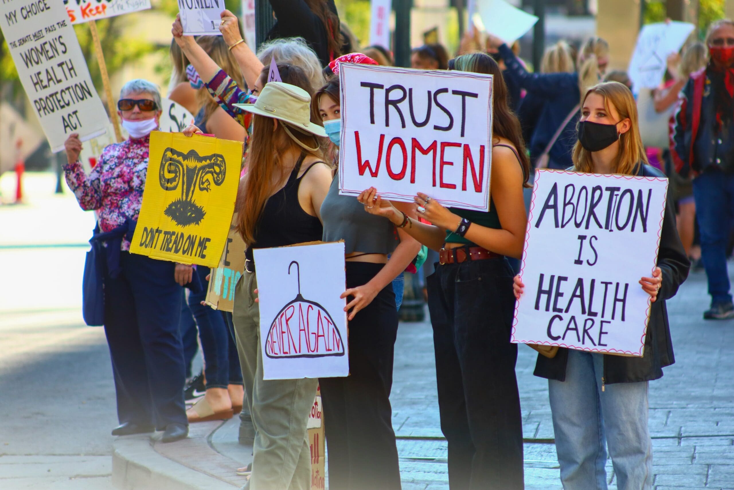 texas-richter-erlaubt-schwangerer-frau-mit-risikoschwangerschaft-eine-abtreibung