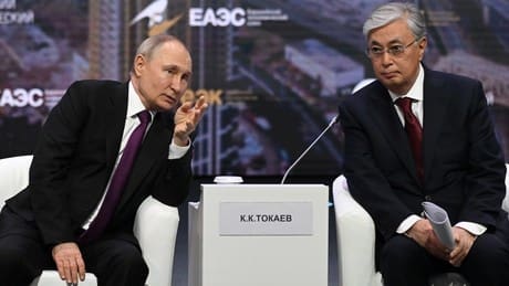praesident-von-kasachstan:-„keine-globale-herausforderung-kann-ohne-russland-geloest-werden