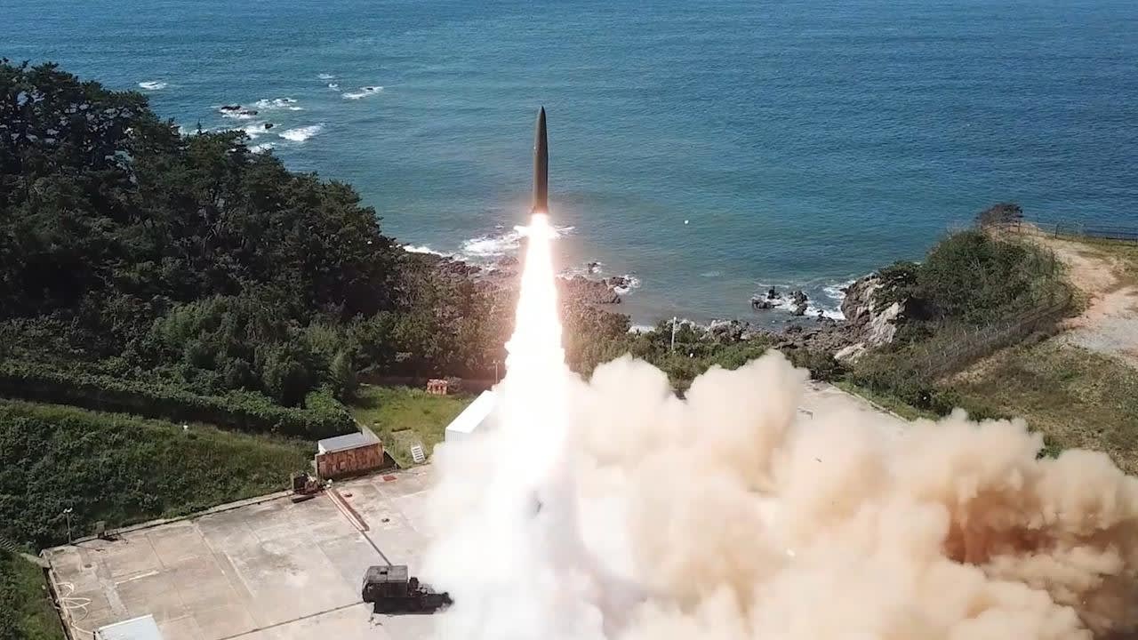nordkorea-feuert-ballistische-rakete-mittlerer-reichweite-ab:-militaer-in-seoul