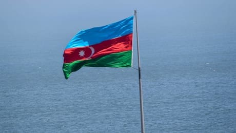 aserbaidschan:-parlamentarier-verlangen-strafmassnahmen-gegen-frankreich