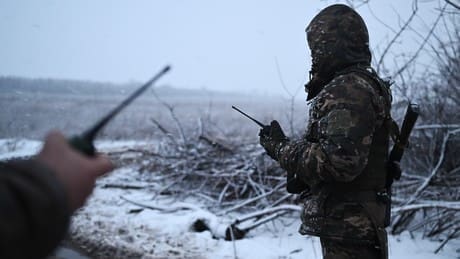 liveticker-ukraine-konflikt:-russische-armee-verstaerkt-ihre-stellungen-in-richtung-artjomowsk