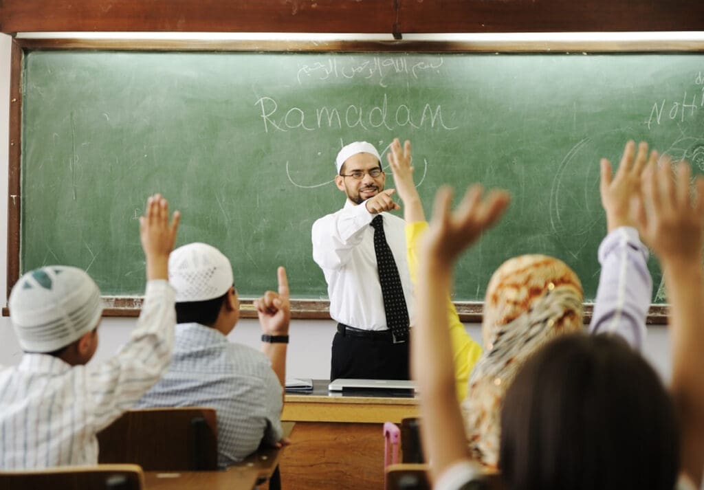 antisemitismus-an-schulen:-oevp-plant-verantwortung-fuer-islamlehrer