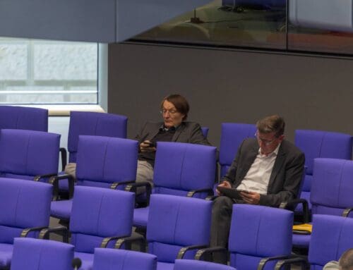 Bundestag stimmt für die Delegation seiner Befugnisse an die WHO