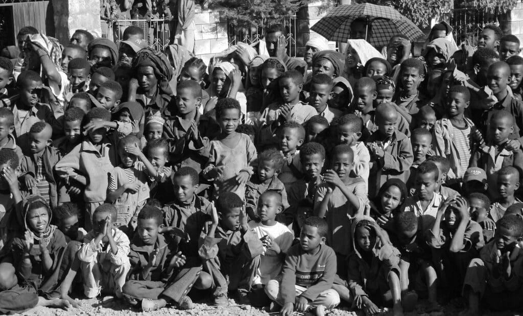 nigerianer-mit-26-kindern-verursacht-millionenschaden-durch-betruegerische-scheinvaterschaften