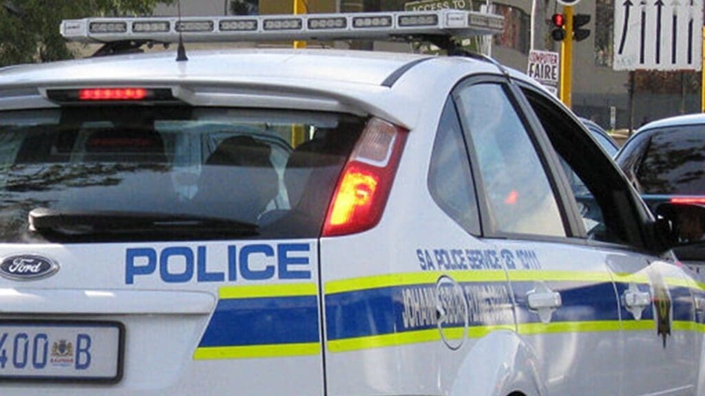 vorsicht-vor-kriminellen,-die-sich-als-verkehrspolizisten-ausgeben-–-autofahrer-werden-gewarnt