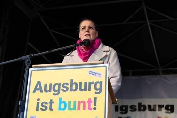 augsburg:-csu-buergermeisterin-ruft-zur-teilnahme-an-anti-afd-demonstration-auf