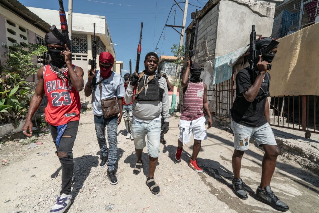 haiti-versinkt-im-chaos,-waehrend-unsere-grenzen-weit-geoeffnet-bleiben