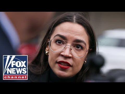 ‚agent-of-chaos‘:-aoc-torched-by-professor-barred-from-columbia