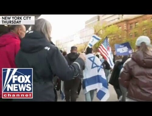 Students hold pro-Israel march in New York City